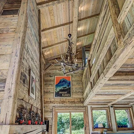 Chalet Keortji Idyllic Retreat With Magnificent Panoramic Views Νταβός